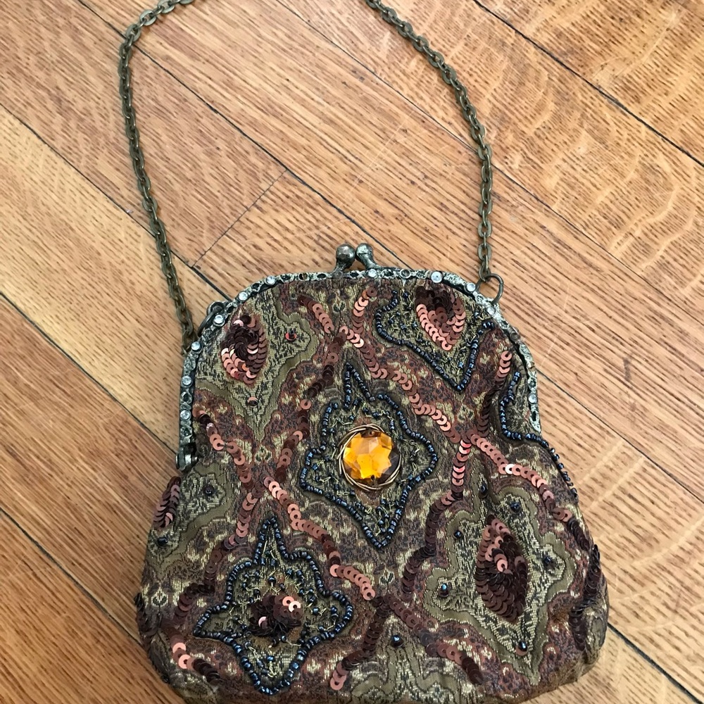 Cute clutch